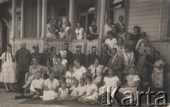 1925-1927, Druskienniki, pow. Grodno, woj. białostockie, Polska.
Rodziny wojskowe na wakacjach w wojskowych domach wypoczynkowych i sanatoriach.
Fot. NN, zbiory Ośrodka KARTA, udostępniła Wilhelmina Giedrys


