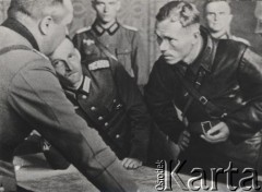 Wrzesień 1939, Polska.
Spotkanie żołnierzy Wehrmachtu i Armii Czerwonej na Kresach Wschodnich II Rzeczypospolitej.
Fot. NN, zbiory Ośrodka KARTA