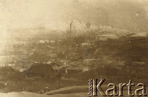 1942, Dżałał Abad, Kirgistan, ZSRR.
Panorama miasta, w tle góry.
Fot. NN, zbiory Ośrodka KARTA, kolekcję Jana Troszyńskiego udostępnił Jan Laskowski

