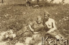 1942, Dżałał Abad, Kirgistan, ZSRR.
Żołnierze formujących się Polskich Sił Zbrojnych w ZSRR, Szkoła Podchorążych.
Fot. NN, zbiory Ośrodka KARTA, kolekcję Jana Troszyńskiego udostępnił Jan Laskowski

