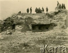 1939, Polska.
Żołnierze Wehrmachtu na schronie.
Fot. NN, zbiory Ośrodka KARTA, Pogotowie Archiwalne [PAF_011], udostępniła Jolanta Szczudłowska