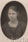 1920-1939, Wołkowysk, woj. białostockie, Polska.
Portret młodej dziewczyny.
Fot. NN, zbiory Ośrodka KARTA, udostępniła Janina Bojarska
   
