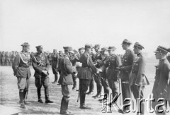 1918-1939, Polska.
Uroczystość wojskowa.
Fot. Jan Sianos, zbiory Ośrodka KARTA, udostępnili Scholastyka i Jerzy Królowie

