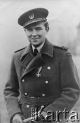 1942, Anglia, Wielka Brytania.
Pułkownik pilot Aleksander Klemens Gabszewicz po dekoracji Virtuti Militari.
Fot. Jan Sianos, zbiory Ośrodka KARTA, udostępnili Scholastyka i Jerzy Królowie

