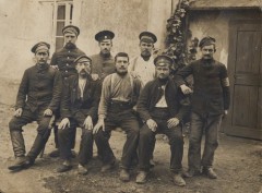 1914-1917, brak miejsca.
Żołnierze rosyjscy.
Fot. zbiory Ośrodka KARTA, kolekcję Stanisława Zalewskiego udostępnił Leszek Bartnicki


