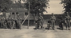 1940-1944, Carron School, Wielka Brytania.
Żołnierze 12 Batalionu Łączności I Korpusu Polskiego.
Fot. zbiory Ośrodka KARTA, kolekcję Stanisława Zalewskiego udostępnił Leszek Bartnicki


