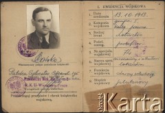 25.01.1950, Warszawa, Polska.
Książeczka wojskowa Sylwestra Patoki, z lewej strony zdjęcie legitymacyjne.
Fot. zbiory Ośrodka KARTA, kolekcję Sylwestra Patoki udostępnił Piotr Trąbiński
   
