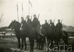 Luty 1936, Nowa Wilejka, województwo wileńskie, Polska.
13 Pułk Ułanów Wileńskich.
Fot. zbiory Ośrodka KARTA, Pogotowie Archiwalne [PA_016], przekazała Urszula Drobniak