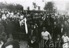 1938, Trembowla, województwo tarnopolskie, Polska.
Pogrzeb ppłk. Wiktora Baranowskiego.
Fot. zbiory Ośrodka KARTA, Pogotowie Archiwalne [PA_016], przekazała Urszula Drobniak