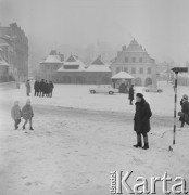 Lata 60., Kazimierz Dolny, woj. lubelskie, Polska.
Rynek.
Fot. Bogdan Łopieński, zbiory Ośrodka KARTA