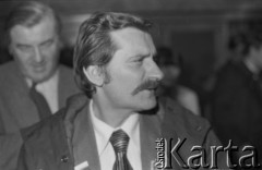 Lata 80., Warszawa, Polska.
Spotkanie z Lechem Wałęsą w Klubie Inteligencji Katolickiej.
Fot. Bogdan Łopieński, zbiory Ośrodka KARTA