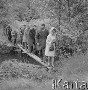 1975, Puszcza Białowieska, Polska.
Turyści.
Fot. Bogdan Łopieński, zbiory Ośrodka KARTA