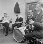 1967, okolice Terespola, woj. lubelskie, Polska.
Zabawa pod Terespolem.
Fot. Bogdan Łopieński, zbiory Ośrodka KARTA