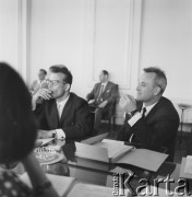 Lata 60.-70., Polska.
Wykład fizyka Włodzimierza Daniewskiego.
Fot. Bogdan Łopieński, zbiory Ośrodka KARTA
