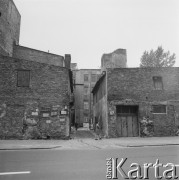 1967, Warszawa.
Budynki przy ul. Żelaznej 67.
Fot. Bogdan Łopieński, zbiory Ośrodka KARTA
