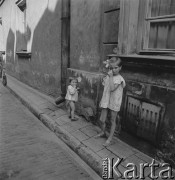 Lata 60., Polska.
Dzieci.
Fot. Bogdan Łopieński, zbiory Ośrodka KARTA