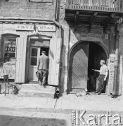 1967, Zamość, woj. lubelskie, Polska.
Zakład fryzjerski.
Fot. Bogdan Łopieński, zbiory Ośrodka KARTA