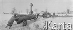 1969, Chełm, woj. lubelskie, Polska.
Holowanie.
Fot. Łopieński, zbiory Ośrodka KARTA
