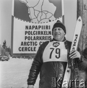 Ok. 1976, okolice Rovaniemi, Finlandia.
Wyprawa na biegun polarny Stowarzyszenia Dziennikarzy Polskich.
Fot. Bogdan Łopieński, zbiory Ośrodka KARTA