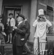 1968, Żywiec, woj. krakowskie, Polska.
Obchody 700-lecia Żywca i uroczystość z okazji oddania do użytku po remoncie gmachu szkoły PKS.
Fot. Bogdan Łopieński, zbiory Ośrodka KARTA