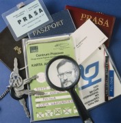 2. poł. lat 80., Polska.
Kompozycja z dokumentów Bogdana Łopieńskiego.
Fot. Bogdan Łopieński, zbiory Ośrodka KARTA