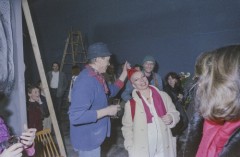Lata 70.-80., Polska.
Otwarcie wystawy Franciszka Starowieyskiego (z lewej).
Fot. Bogdan Łopieński, zbiory Ośrodka KARTA