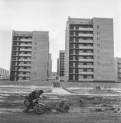 1969, Ułan Bator, Mongolia.
Nowe osiedle mieszkaniowe.
Fot. Bogdan Łopieński, zbiory Ośrodka KARTA