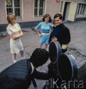 1966, Łódź, Polska.
Z kamerą operator filmowy Sławomir Idziak.
Fot. Bogdan Łopieński, zbiory Ośrodka KARTA
