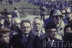 1988, Oświęcim-Brzezinka, woj. katowickie, Polska.
Pierwszy Marsz Żywych zorganizowany przez izraelskie ministerstwo oświaty na terenie niemieckiego obozu koncentracyjnego KL Auschwitz-Birkenau.
Fot. Bogdan Łopieński, zbiory Ośrodka KARTA