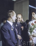 Ok. 1968, Warszawa, Polska.
Sztangista Waldemar Baszanowski, szermierz Jerzy Pawłowski i lekkoatletka Irena Szewińska.
Fot. Bogdan Łopieński, zbiory Ośrodka KARTA