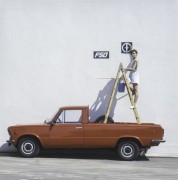 Lata 70.-80., Polska.
Fotografia reklamowa Polskiego Fiata 125p w wersji Pick-up.
Fot. Bogdan Łopieński, zbiory Ośrodka KARTA