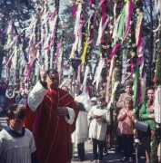 Lata 60., prawdopodobnie Łyse, woj. białostockie, Polska.
Niedziela Palmowa.
Fot. Bogdan Łopieński, zbiory Ośrodka KARTA