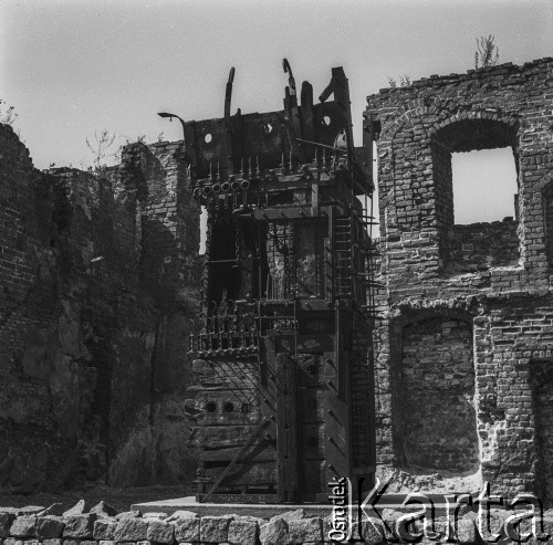 23 lipca–22 sierpnia 1965, Elbląg, woj. gdańskie, Polska.
I Biennale Form Przestrzennych w Elblągu.
Fot. Bogdan Łopieński, zbiory Ośrodka KARTA