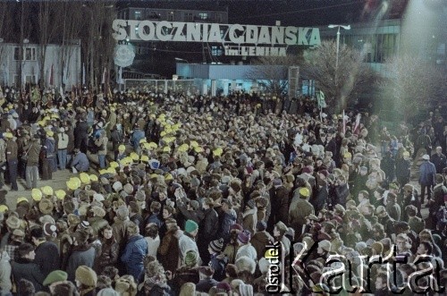 16.12.1980, Gdańsk, woj. gdańskie, Polska.
Odsłonięcie Pomnika Poległych Stoczniowców 1970.
Fot. Bogdan Łopieński, zbiory Ośrodka KARTA