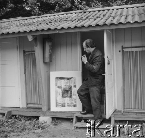 28.08-17.09.1965, Osieki, Polska.
III Plener Koszaliński. Międzynarodowe Spotkanie Artystów i Teoretyków Sztuki.
Fot. Bogdan Łopieński, zbiory Ośrodka KARTA