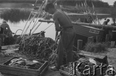 28.08-17.09.1965, Osieki, Polska.
III Plener Koszaliński. Międzynarodowe Spotkanie Artystów i Teoretyków Sztuki.
Fot. Bogdan Łopieński, zbiory Ośrodka KARTA