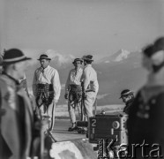 Prawdopodobnie lata 60., Zakopane, Polska.
Górale.
Fot. Bogdan Łopieński, zbiory Ośrodka KARTA