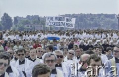 10.06.1979, Kraków, Polska.
Pierwsza pielgrzymka papieża Jana Pawła II do Polski w dniach 2-10 czerwca 1979. Msza święta sprawowana przez Ojca Świętego na Błoniach Krakowskich.
Fot. Bogdan Łopieński, zbiory Ośrodka KARTA