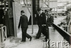 14.06.1939, Stalowa Wola, Polska.
Centralny Okręg Przemysłowy. Uroczyste otwarcie huty w Stalowej Woli z udziałem prezydenta Ignacego Mościckiego i wicepremiera Eugeniusza Kwiatkowskiego.
Fot. zbiory Ośrodka KARTA, Pogotowie Archiwalne [PA_028], przekazał Michał Nieronow  


