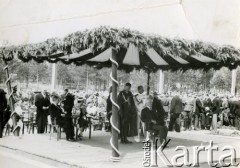 14.06.1939, Stalowa Wola, Polska.
Centralny Okręg Przemysłowy. Uroczyste otwarcie huty w Stalowej Woli z udziałem prezydenta Ignacego Mościckiego i wicepremiera Eugeniusza Kwiatkowskiego.
Fot. zbiory Ośrodka KARTA, Pogotowie Archiwalne [PA_028], przekazał Michał Nieronow  


