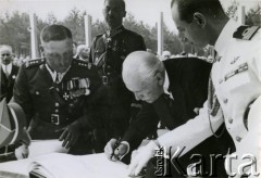 14.06.1939, Stalowa Wola, Polska.
Centralny Okręg Przemysłowy. Uroczyste otwarcie huty w Stalowej Woli z udziałem prezydenta Ignacego Mościckiego i wicepremiera Eugeniusza Kwiatkowskiego.
Fot. zbiory Ośrodka KARTA, Pogotowie Archiwalne [PA_028], przekazał Michał Nieronow  

