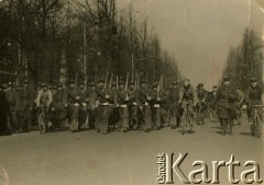 1931, Warszawa, Polska.
Uczniowie Wyższej Szkoły Lotniczej.
Fot. zbiory Ośrodka KARTA, Pogotowie Archiwalne [PA_028], przekazał Michał Nieronow