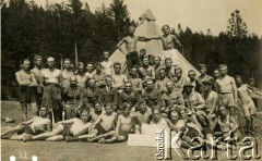 1927, Skole, Polska.
Obóz szkoleniowy Przysposobienia Wojskowego (broni ręcznej i maszynowej).
Fot. T. Koliński, zbiory Ośrodka KARTA, Pogotowie Archiwalne [PA_028], przekazał Michał Nieronow