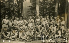 1927, Skole, Polska.
Obóz szkoleniowy Przysposobienia Wojskowego (broni ręcznej i maszynowej).
Fot. T. Koliński, zbiory Ośrodka KARTA, Pogotowie Archiwalne [PA_028], przekazał Michał Nieronow