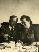 Lata 40., brak miejsca.
Podporucznik Polskich Sił Zbrojnych na Zachodzie Edmund Wojciechowski. 
Fot. zbiory Ośrodka KARTA, Pogotowie Archiwalne [PA_024], przekazali Dorota i Tomasz Wojciechowscy