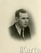 30.07.1941, Dorsten, III Rzesza Niemiecka.
Obóz jeniecki oficerów Wojska Polskiego. Podporucznik Feld Hirsz.
Fot. zbiory Ośrodka KARTA, Pogotowie Archiwalne [PA_024], przekazali Dorota i Tomasz Wojciechowscy