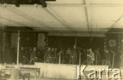 05.10.1941, Dorsten, III Rzesza Niemiecka.
Obóz jeniecki oficerów Wojska Polskiego. Koncert kompozytorski Zdenko Karola Runda, w programie utwory instrumentalne i wokalne. W obozie sprawnie działała sekcja muzyczna dając więzionym możliwość coniedzielnych koncertów i kształcenia muzycznego. 
Fot. zbiory Ośrodka KARTA, Pogotowie Archiwalne [PA_024], przekazali Dorota i Tomasz Wojciechowscy