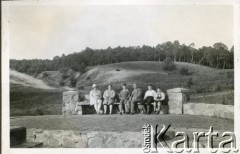 1929, Nieszawa, Polska.
Wycieczka rodzinna w okolice ruin zamku.
Fot. zbiory Ośrodka KARTA, Pogotowie Archiwalne [PA_06], udostępnił Mirosław Glaser