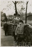 27.05.1928, Poznań, Polska.
Park Sołacki. Rodzina Glaserów: Henryk, Alfred, Jerzy.
Fot. zbiory Ośrodka KARTA, Pogotowie Archiwalne [PA_06], udostępnił Mirosław Glaser