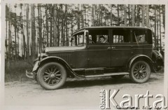 20.06.1928, Ludwikowo k. Poznania, Polska.
Samochód rodziny Glaserów.
Fot. zbiory Ośrodka KARTA, Pogotowie Archiwalne [PA_06], udostępnił Mirosław Glaser